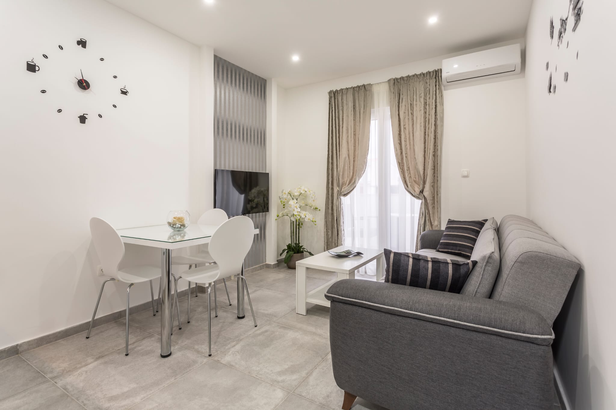 Living and dining area